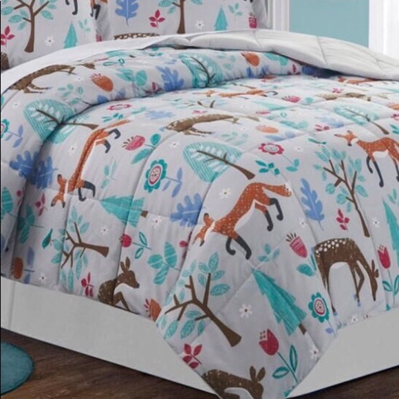 Rev Microfiber Down Alternative Comforter F/Q